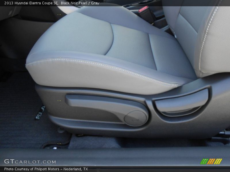 Black Noir Pearl / Gray 2013 Hyundai Elantra Coupe SE