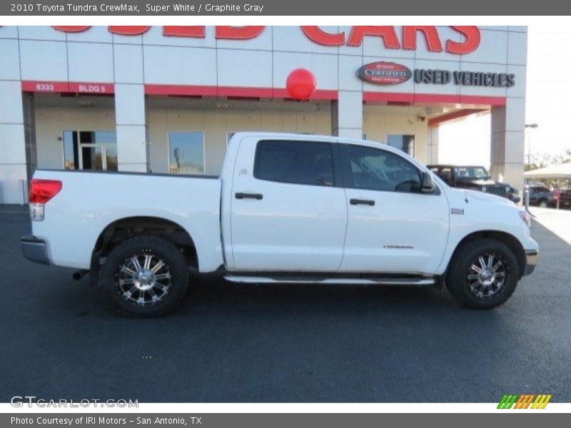 Super White / Graphite Gray 2010 Toyota Tundra CrewMax