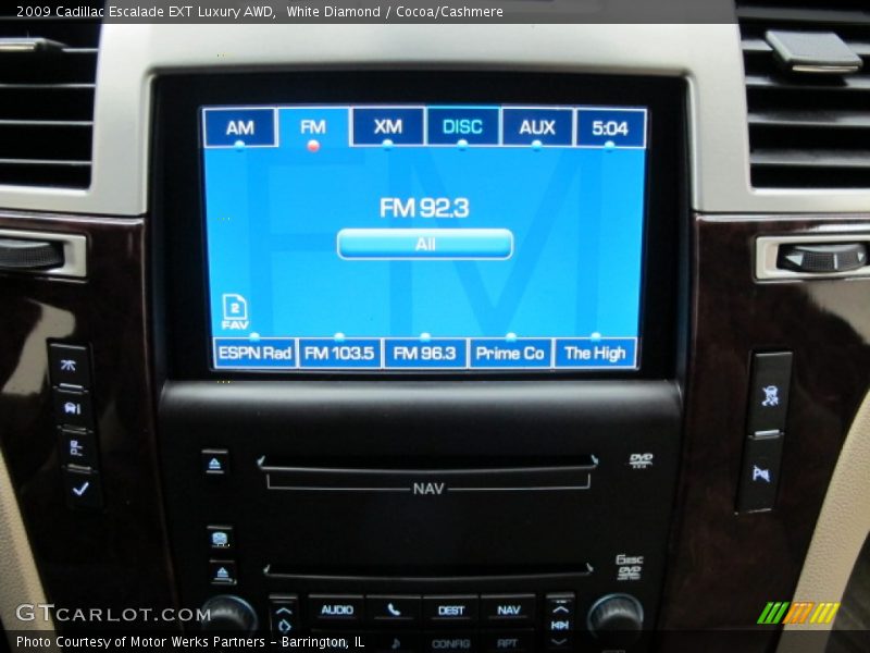 White Diamond / Cocoa/Cashmere 2009 Cadillac Escalade EXT Luxury AWD