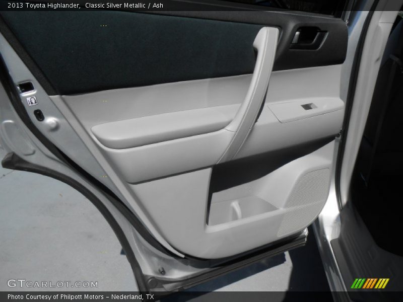Classic Silver Metallic / Ash 2013 Toyota Highlander