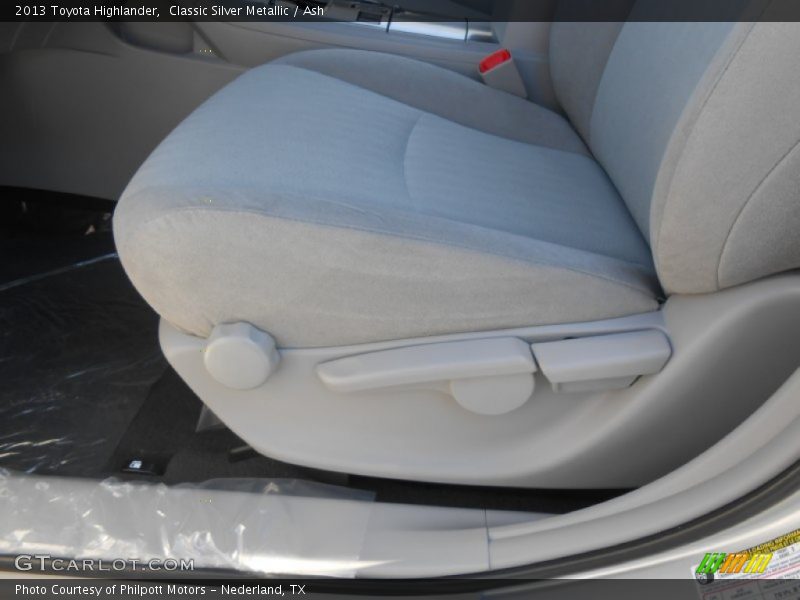 Classic Silver Metallic / Ash 2013 Toyota Highlander