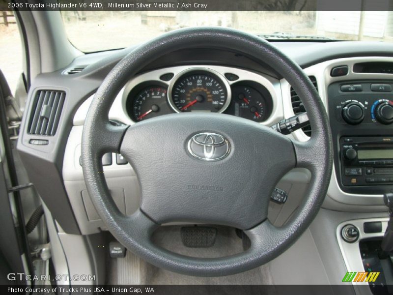  2006 Highlander V6 4WD Steering Wheel