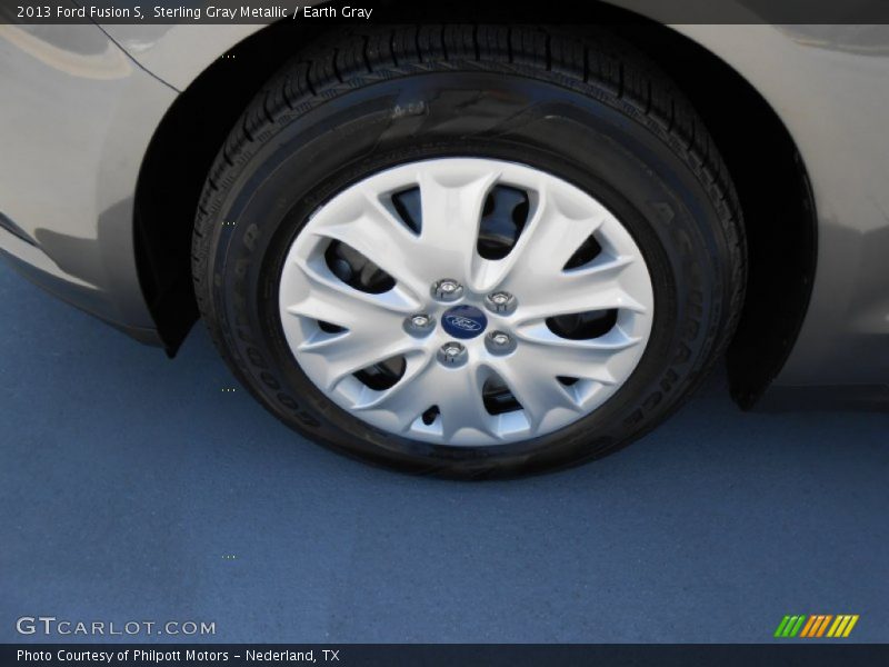 Sterling Gray Metallic / Earth Gray 2013 Ford Fusion S