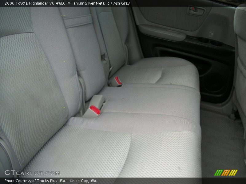 Millenium Silver Metallic / Ash Gray 2006 Toyota Highlander V6 4WD