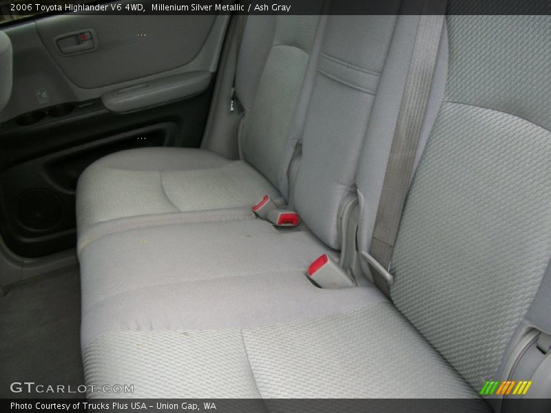 Millenium Silver Metallic / Ash Gray 2006 Toyota Highlander V6 4WD