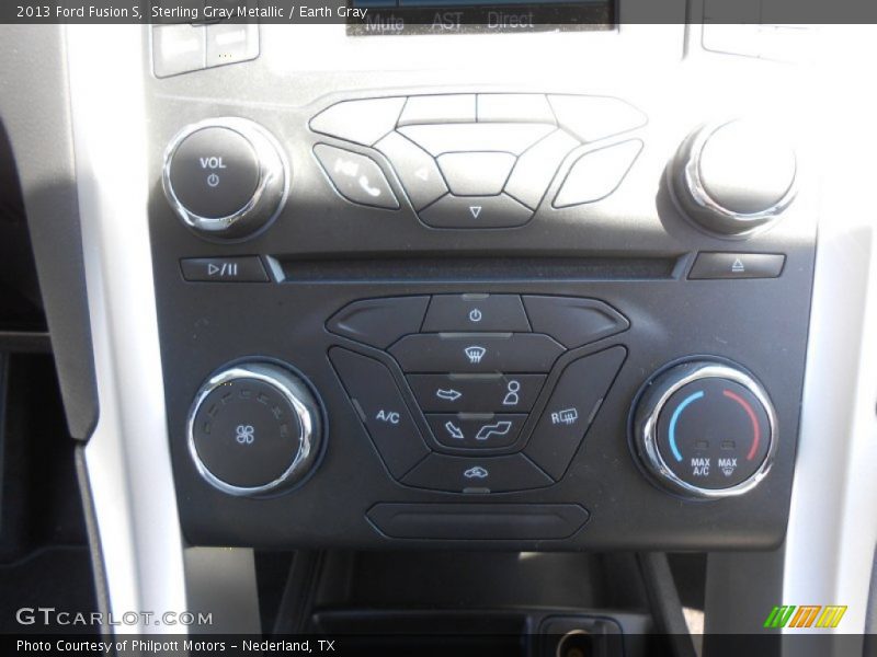 Sterling Gray Metallic / Earth Gray 2013 Ford Fusion S