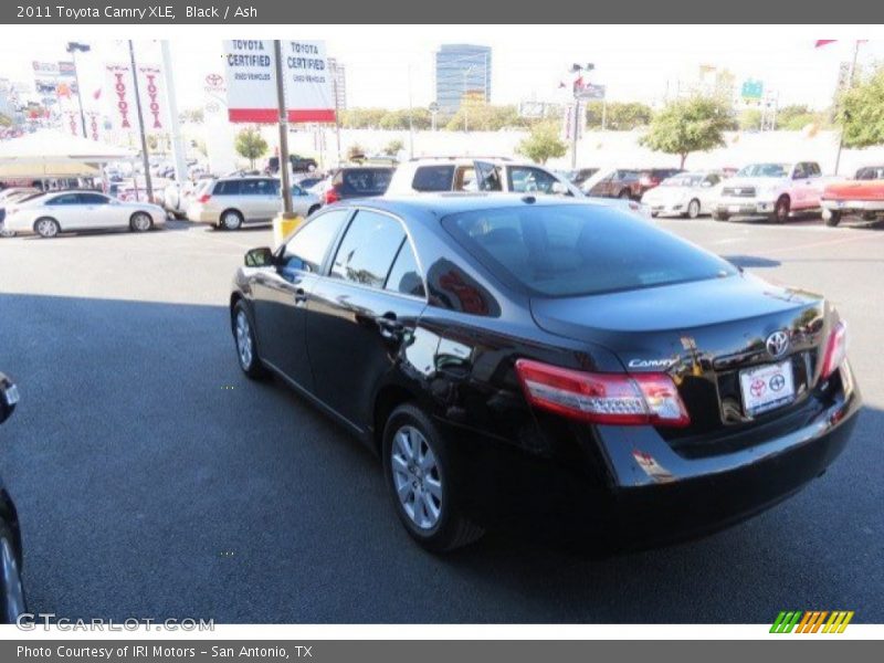 Black / Ash 2011 Toyota Camry XLE