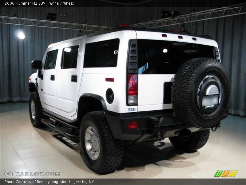 White / Wheat 2006 Hummer H2 SUV