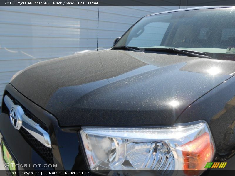 Black / Sand Beige Leather 2013 Toyota 4Runner SR5