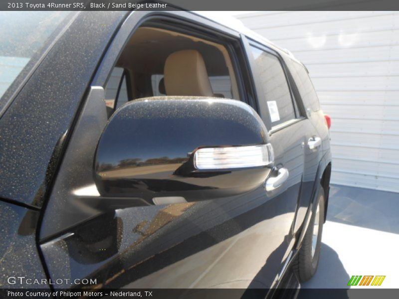 Black / Sand Beige Leather 2013 Toyota 4Runner SR5