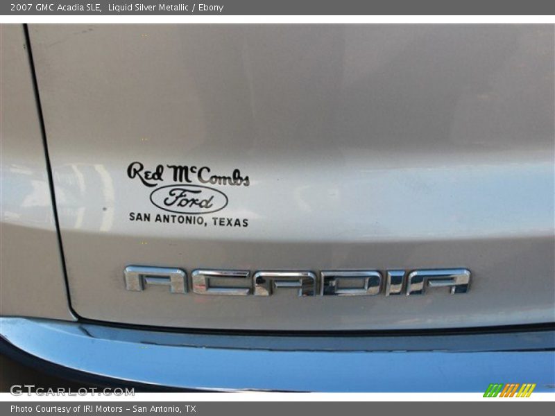 Liquid Silver Metallic / Ebony 2007 GMC Acadia SLE
