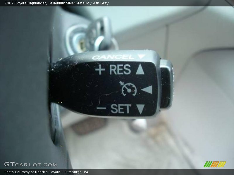 Millenium Silver Metallic / Ash Gray 2007 Toyota Highlander
