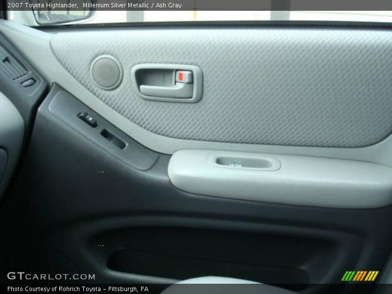 Millenium Silver Metallic / Ash Gray 2007 Toyota Highlander