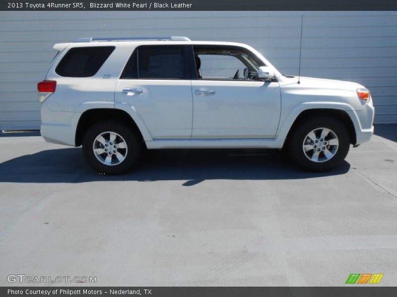 Blizzard White Pearl / Black Leather 2013 Toyota 4Runner SR5