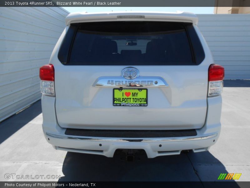 Blizzard White Pearl / Black Leather 2013 Toyota 4Runner SR5