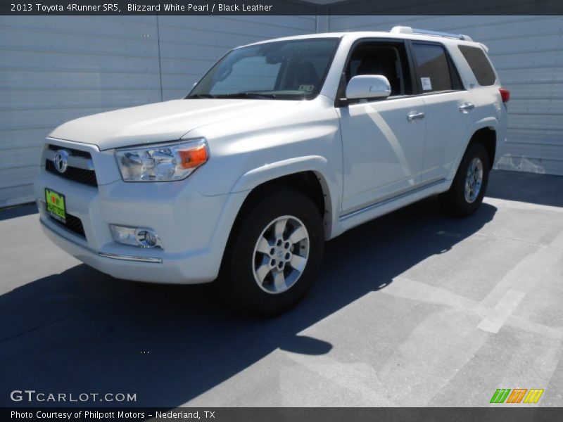 Blizzard White Pearl / Black Leather 2013 Toyota 4Runner SR5