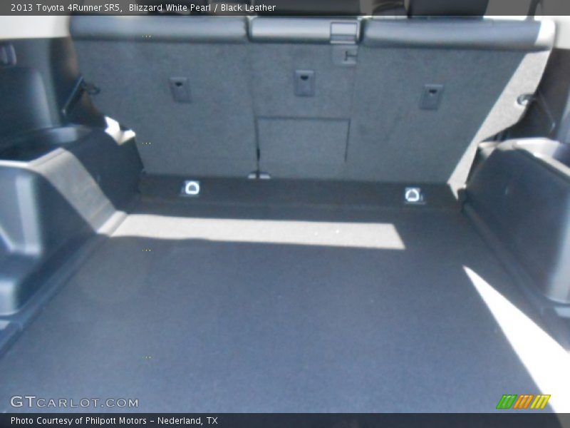 Blizzard White Pearl / Black Leather 2013 Toyota 4Runner SR5