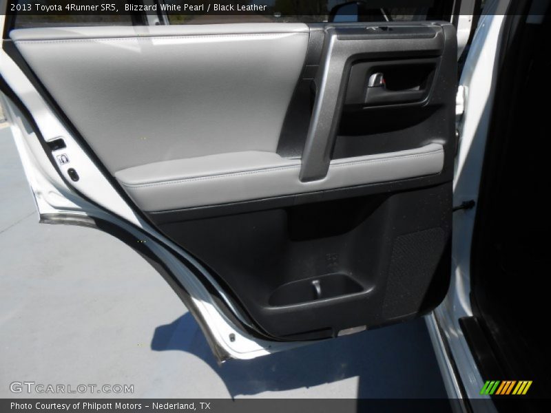 Blizzard White Pearl / Black Leather 2013 Toyota 4Runner SR5