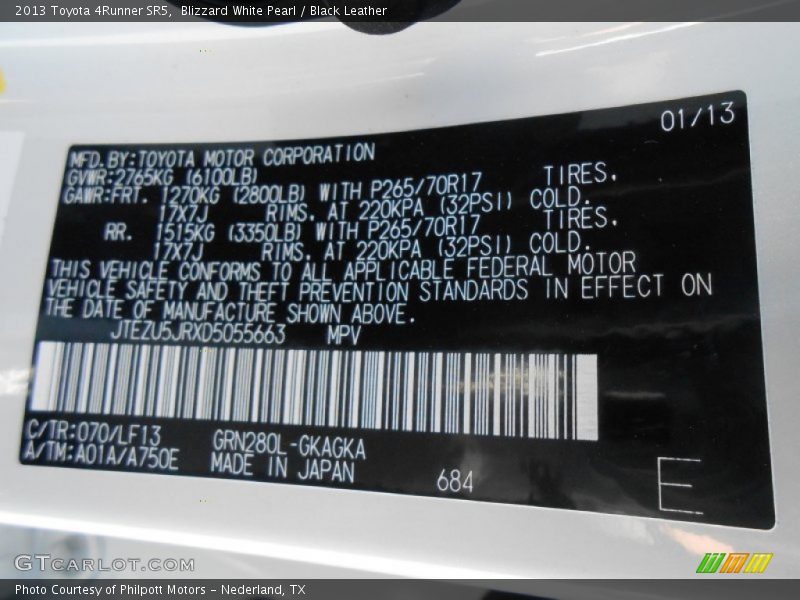 Blizzard White Pearl / Black Leather 2013 Toyota 4Runner SR5