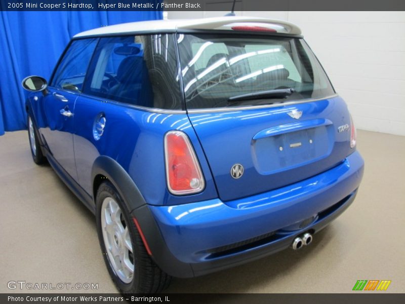 Hyper Blue Metallic / Panther Black 2005 Mini Cooper S Hardtop