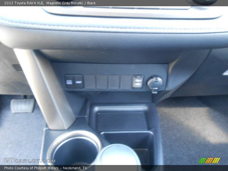 Magnetic Gray Metallic / Black 2013 Toyota RAV4 XLE