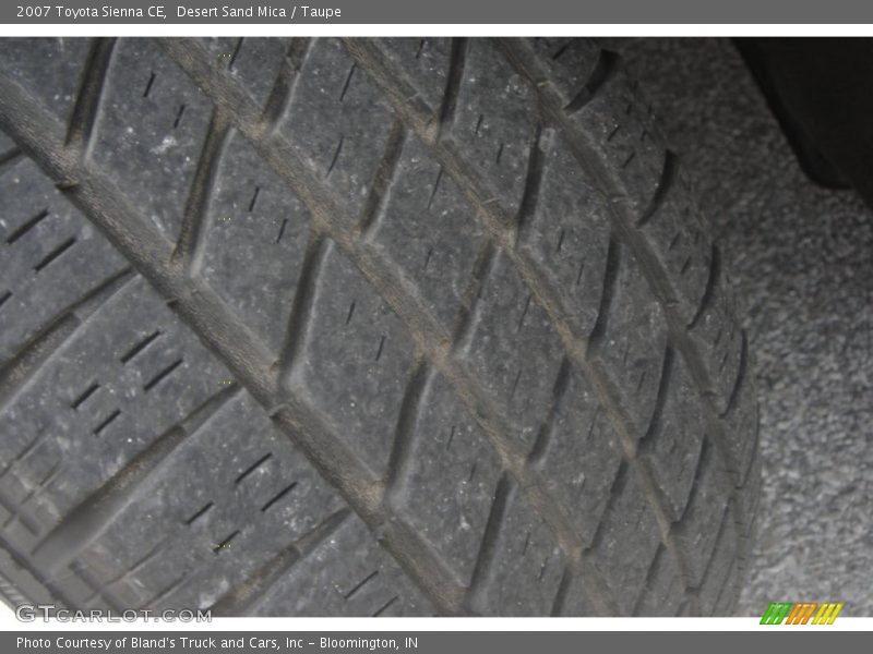 Desert Sand Mica / Taupe 2007 Toyota Sienna CE