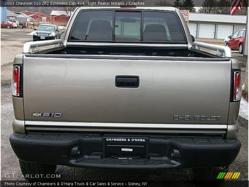 Light Pewter Metallic / Graphite 2003 Chevrolet S10 ZR2 Extended Cab 4x4