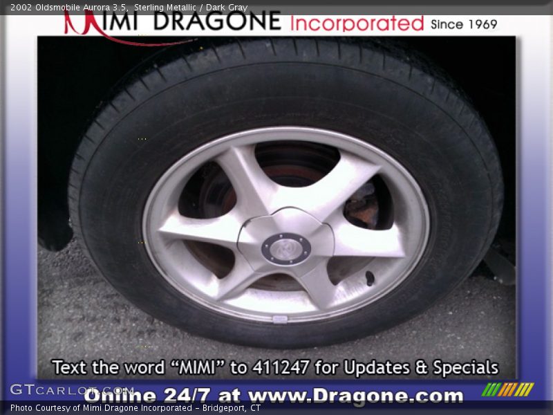 Sterling Metallic / Dark Gray 2002 Oldsmobile Aurora 3.5