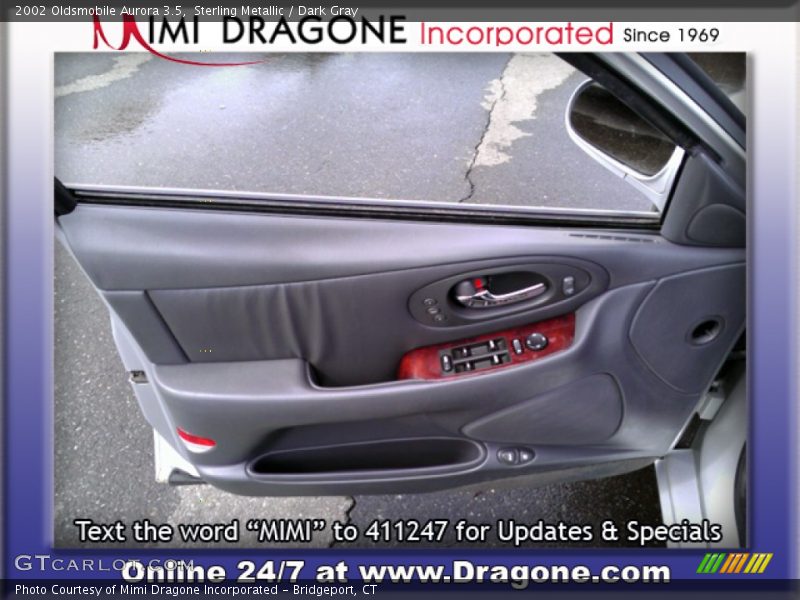 Sterling Metallic / Dark Gray 2002 Oldsmobile Aurora 3.5
