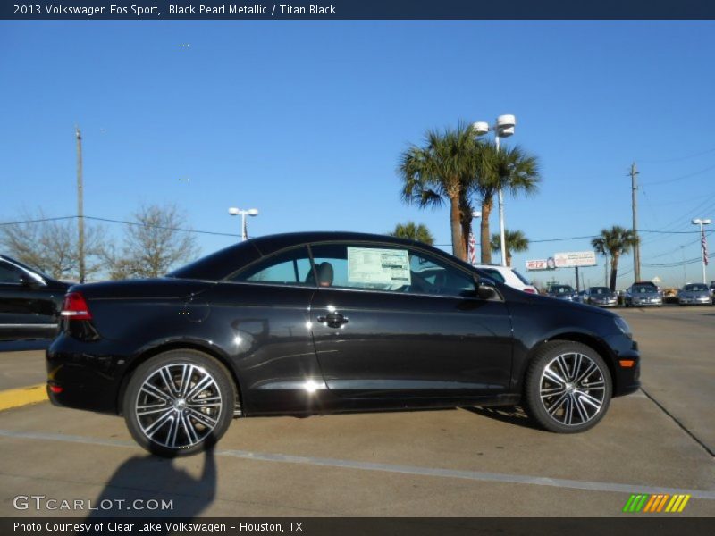 Black Pearl Metallic / Titan Black 2013 Volkswagen Eos Sport
