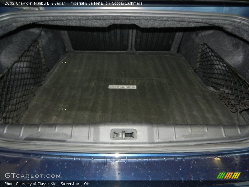  2009 Malibu LTZ Sedan Trunk