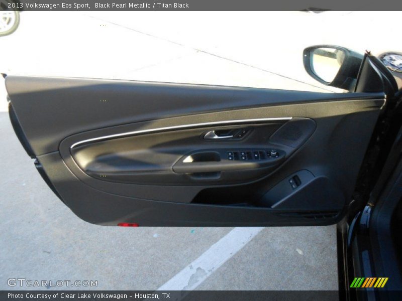 Black Pearl Metallic / Titan Black 2013 Volkswagen Eos Sport