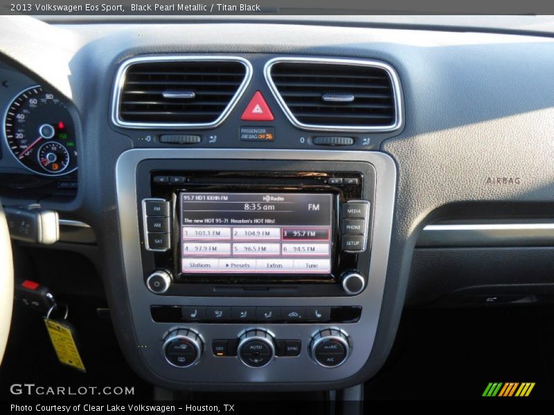 Black Pearl Metallic / Titan Black 2013 Volkswagen Eos Sport