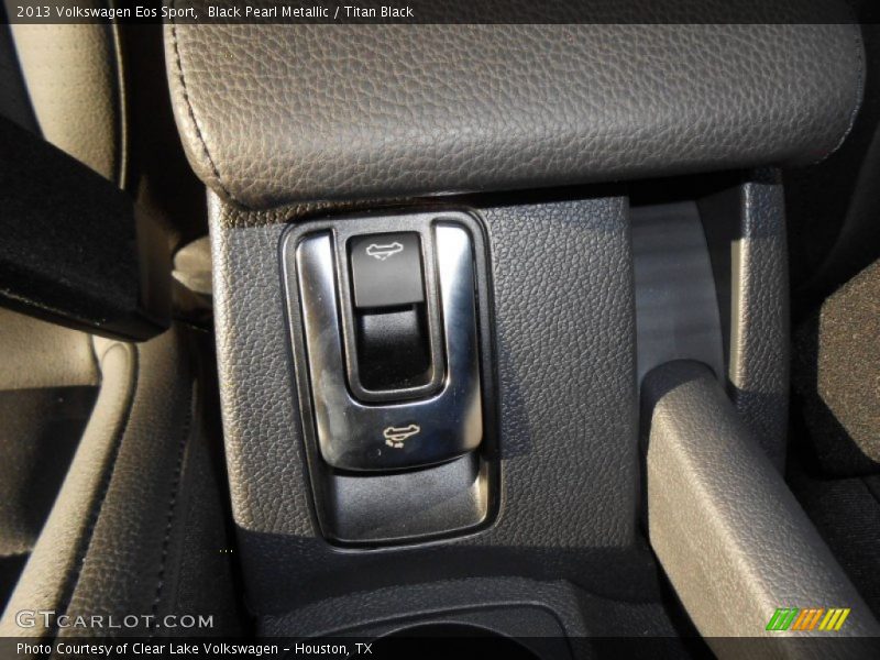 Controls of 2013 Eos Sport