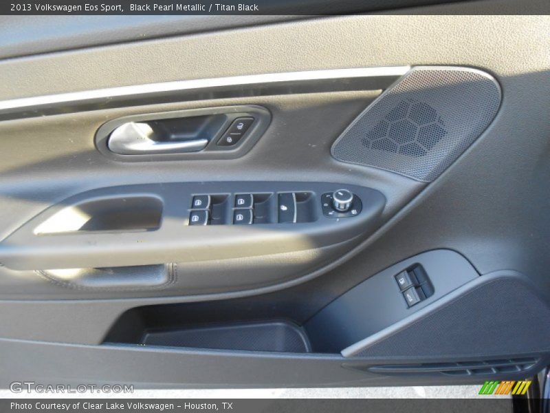Black Pearl Metallic / Titan Black 2013 Volkswagen Eos Sport