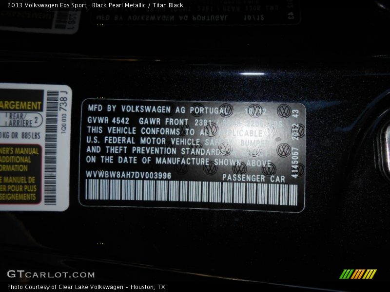 Black Pearl Metallic / Titan Black 2013 Volkswagen Eos Sport