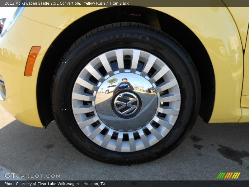 Yellow Rush / Titan Black 2013 Volkswagen Beetle 2.5L Convertible