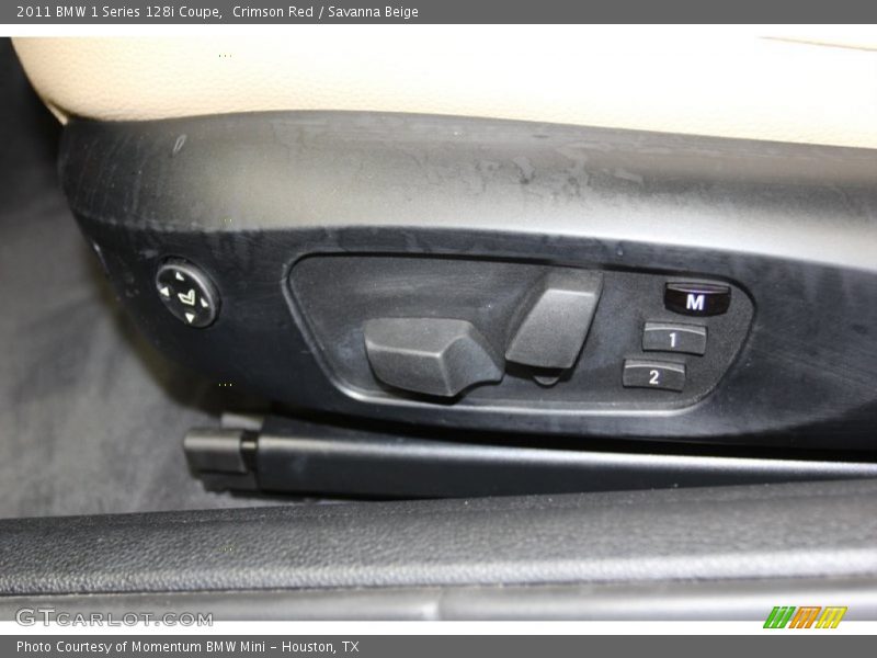 Controls of 2011 1 Series 128i Coupe