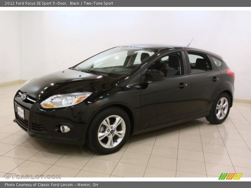 Black / Two-Tone Sport 2012 Ford Focus SE Sport 5-Door