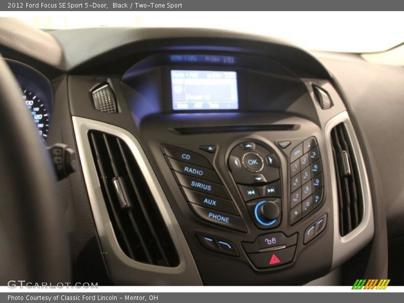 Black / Two-Tone Sport 2012 Ford Focus SE Sport 5-Door