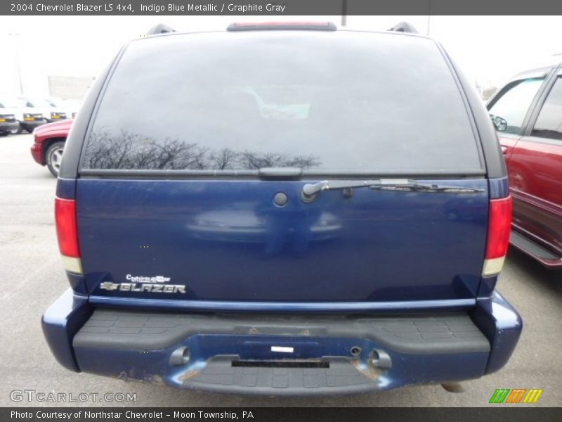 Indigo Blue Metallic / Graphite Gray 2004 Chevrolet Blazer LS 4x4