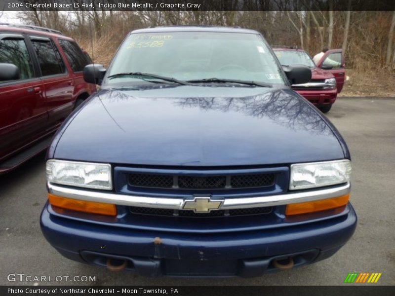 Indigo Blue Metallic / Graphite Gray 2004 Chevrolet Blazer LS 4x4