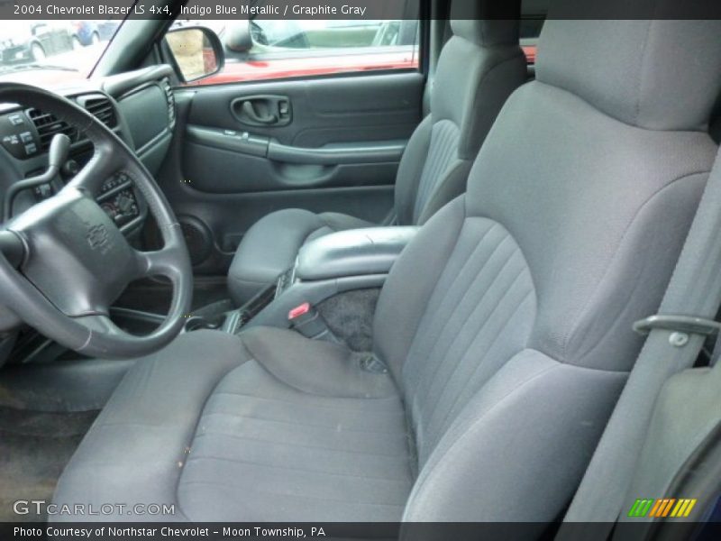 Indigo Blue Metallic / Graphite Gray 2004 Chevrolet Blazer LS 4x4