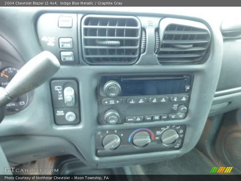 Indigo Blue Metallic / Graphite Gray 2004 Chevrolet Blazer LS 4x4