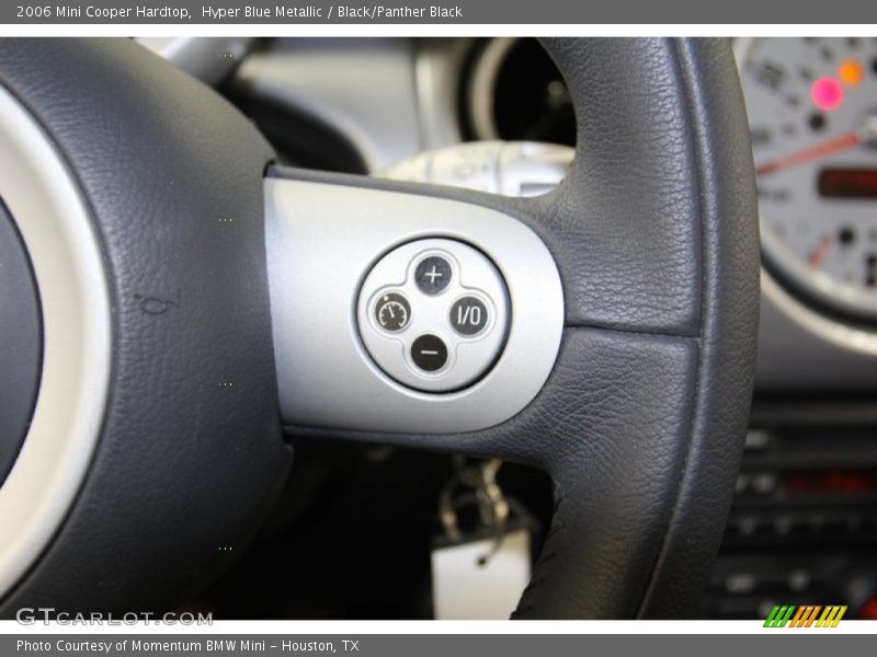 Controls of 2006 Cooper Hardtop