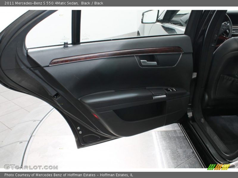 Black / Black 2011 Mercedes-Benz S 550 4Matic Sedan