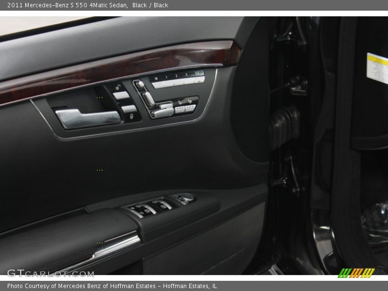 Black / Black 2011 Mercedes-Benz S 550 4Matic Sedan