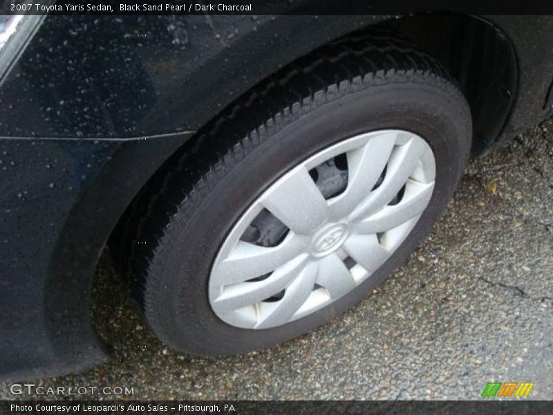 Black Sand Pearl / Dark Charcoal 2007 Toyota Yaris Sedan