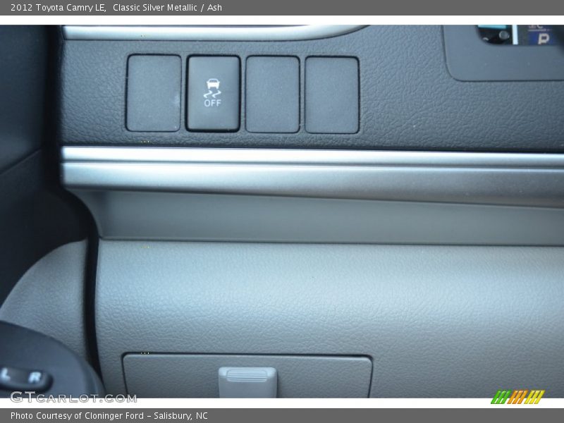 Classic Silver Metallic / Ash 2012 Toyota Camry LE