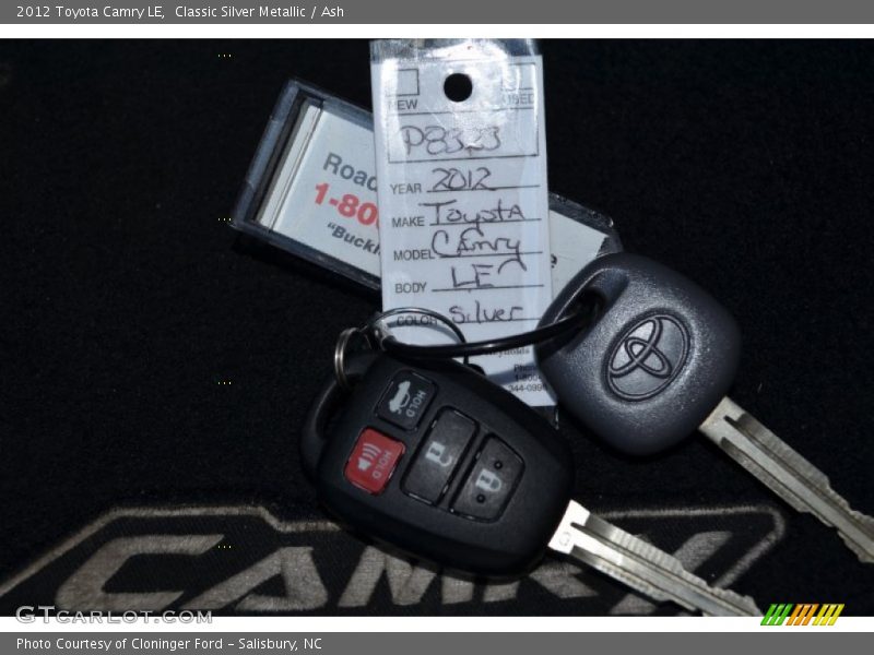 Classic Silver Metallic / Ash 2012 Toyota Camry LE